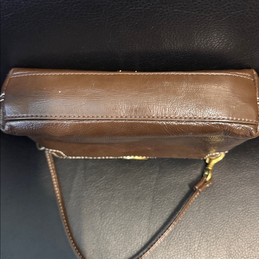 Coach Hampton Leather Capacity Wristlet - Picture 6 of 7